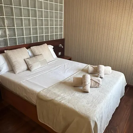 Playa Pequena Luxury Apartment *